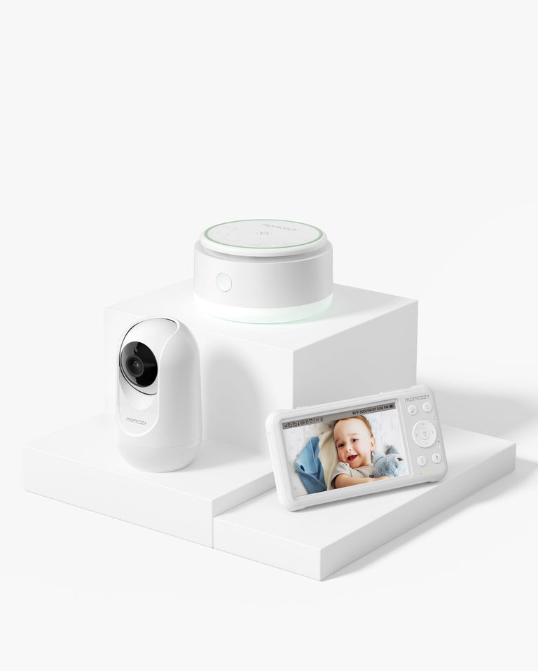 Translation missing: pt-PT.Baby care bundle including portable baby sound machine, baby monitor camera, and baby monitor screen showing a sleeping baby